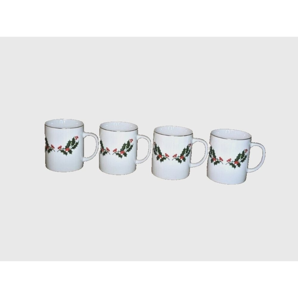 Christmas Holly Fine Japanese Porcelain Mugs set of 4 by Kashima Trading Co